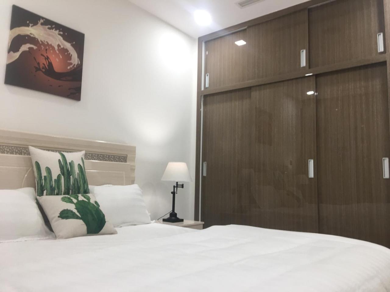 Vinhomes Central Park Jack Hai Luxury Service Apartment Хошимин Екстериор снимка