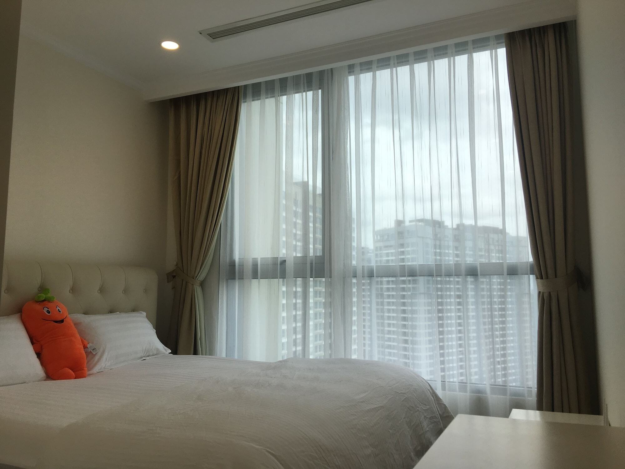 Vinhomes Central Park Jack Hai Luxury Service Apartment Хошимин Екстериор снимка