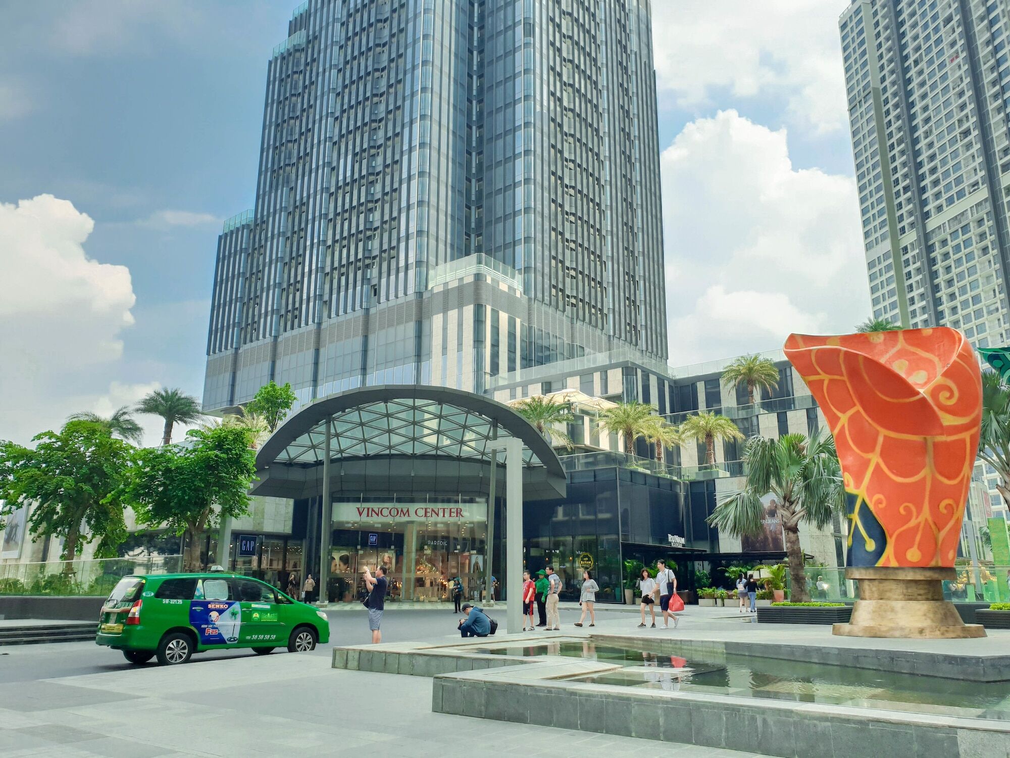 Vinhomes Central Park Jack Hai Luxury Service Apartment Хошимин Екстериор снимка
